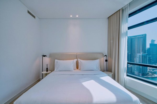 Quels sont les meilleurs sentiers pour une randonnée en raquettes dans les Alpes autrichiennes : conseils et préparations ?